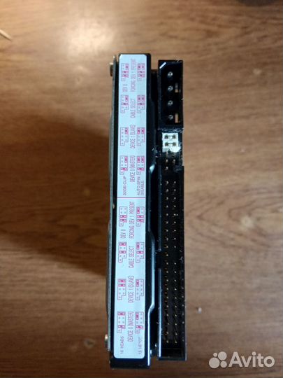 HDD IBM IC35L040aver07-01 нерабочий на донора
