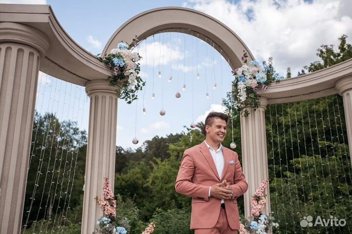 Ведущий праздников