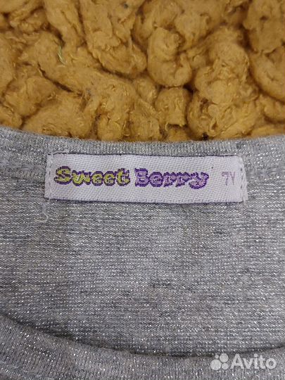 Тонкая кофточка для девочки р. 122