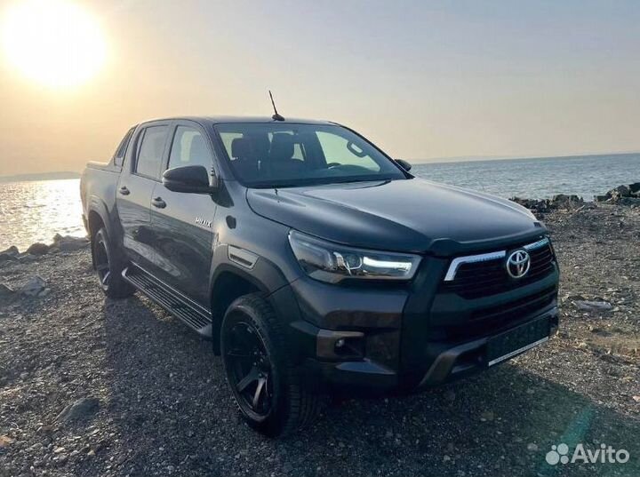 Разбор Toyota Hilux 2021 год, 2.5 дизель, черная