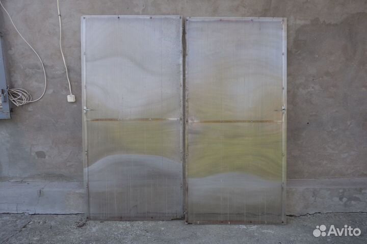 Двери поликарбонат для теплицы