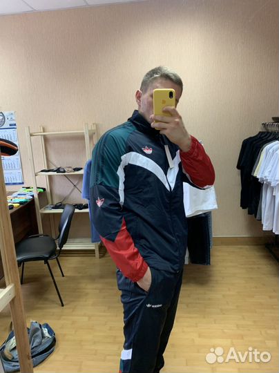 Спортивный костюм в стиле 90х