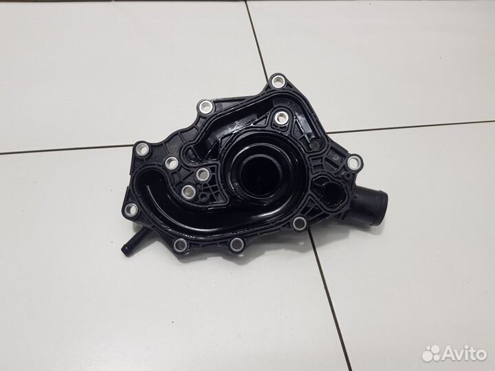 Крышка водяного насоса (Geely Coolray)