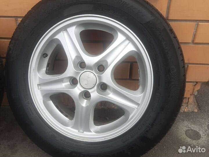 Колеса в сборе r16 летние 5 114.3 ступица 67.1