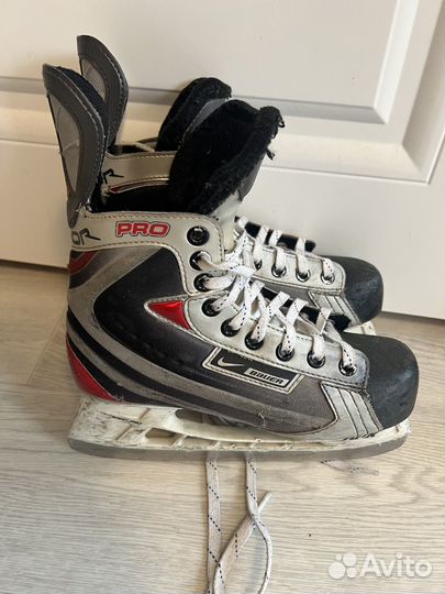 Хоккейные коньки bauer