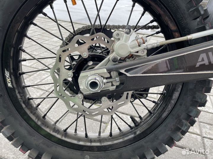 Avantis Enduro 300 PRO carb FCR exclusive 2022