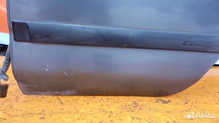 Дверь задняя левая для Mitsubishi Carisma