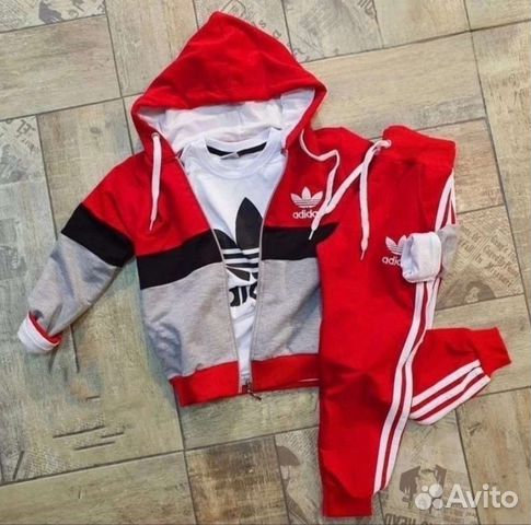 Костюм тройка новый