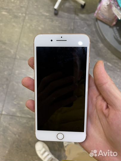 iPhone 8 Plus, 64 ГБ