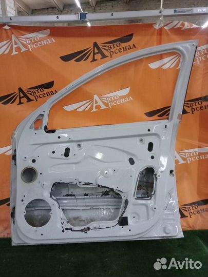 Дверь боковая передняя правая LADA Vesta 2017