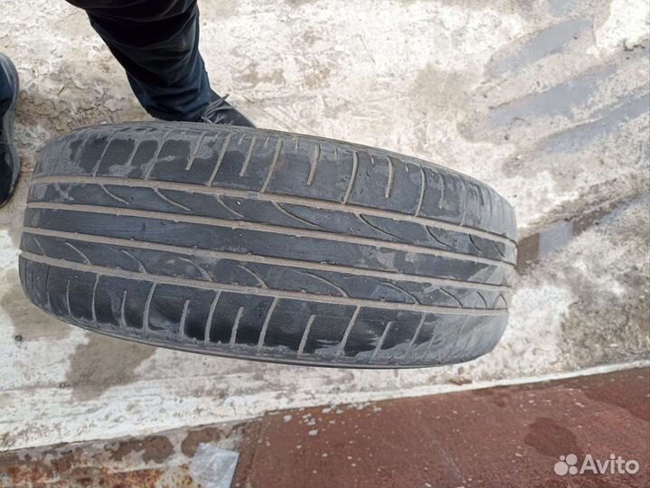 Bridgestone Dueler H/P 215/65 R16 98H