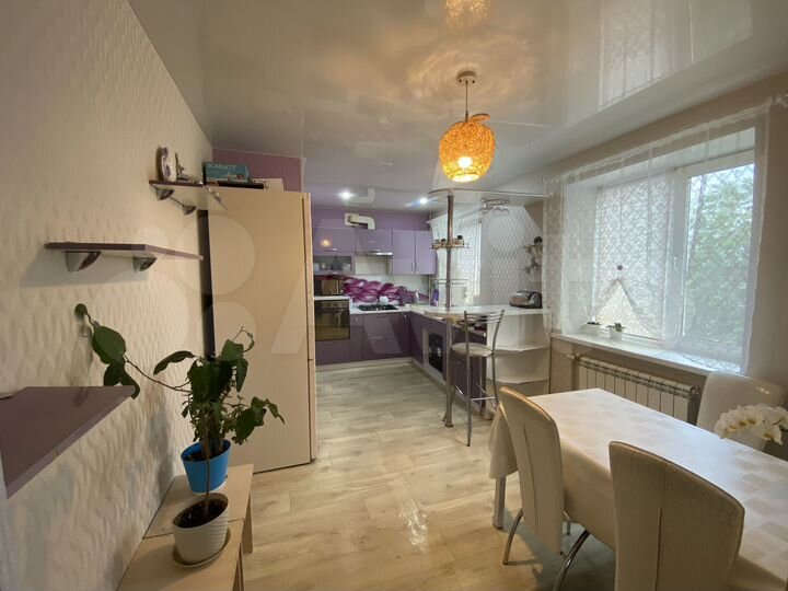 3-к. квартира, 63 м², 3/5 эт.