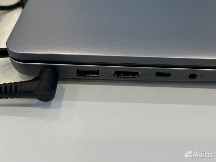 Lenovo IdeaPad 3 i5-1235U 10 ядер 16GB 512GB