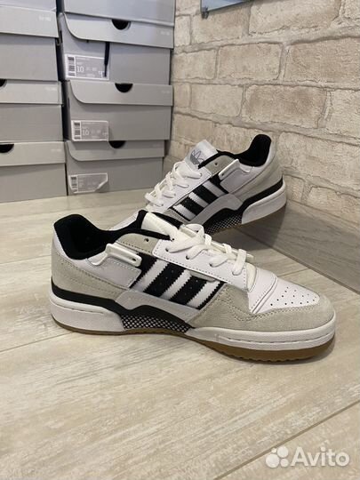 Кроссовки Adidas Forum low