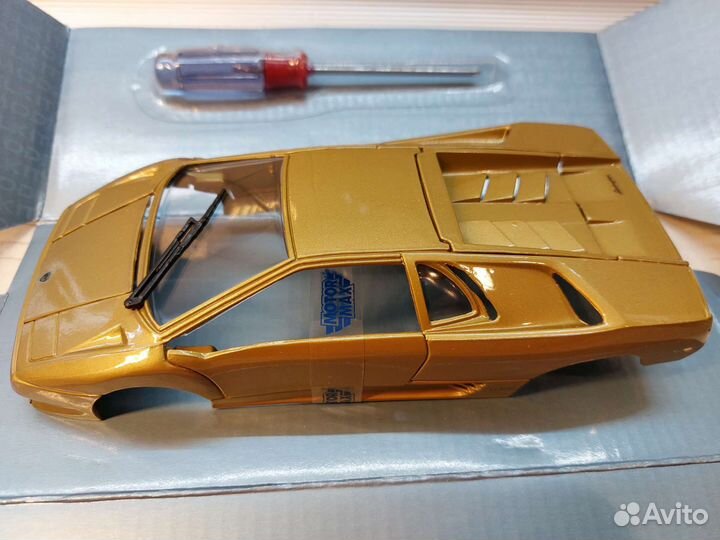 Сборная модель Lamborghini Diablo 1:24