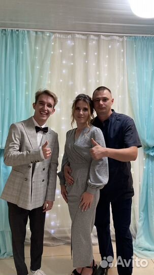 Ведущий событий + DJ с оборудованием