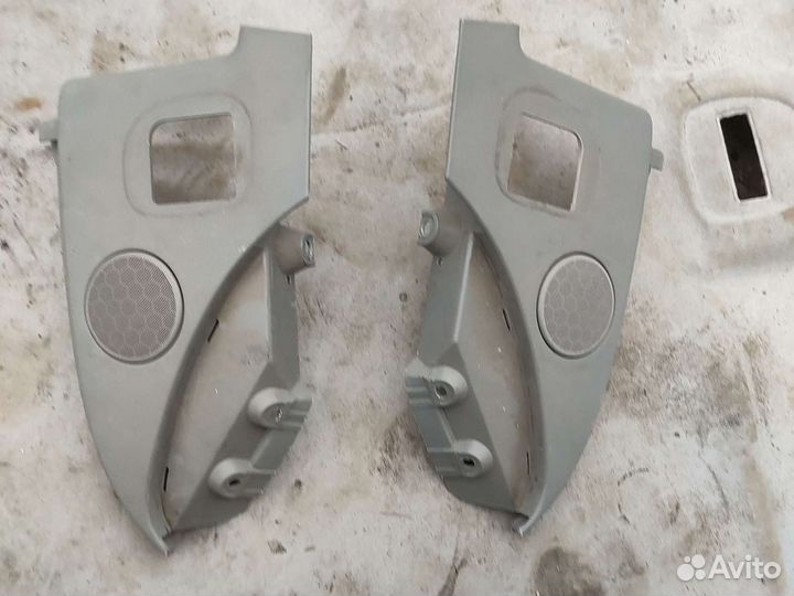 Держатель задней полки Фольксваген поинтер