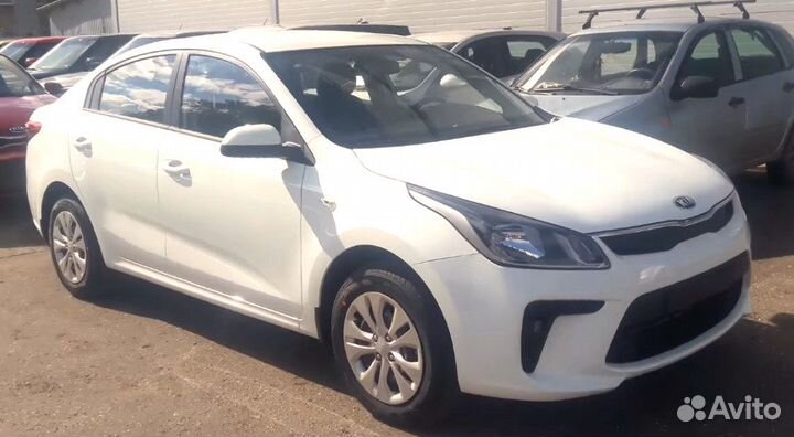 Kia Rio 4 Фара бампер капот решетка крыло панель