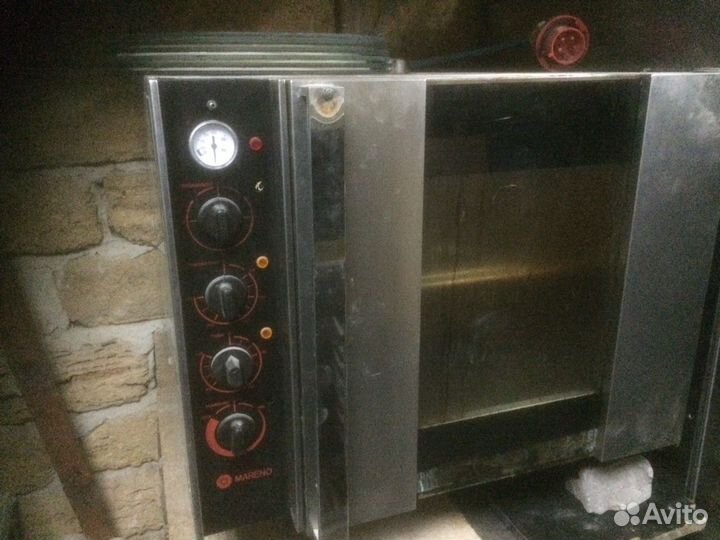 Конвекционная духовка Unox