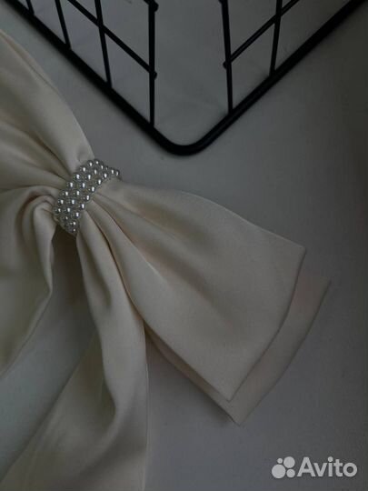 Бант на заколке