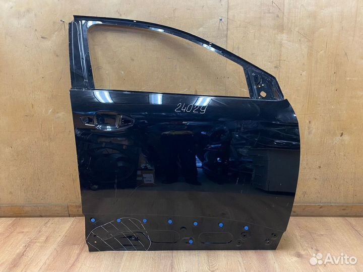 Дверь передняя правая Peugeot 3008