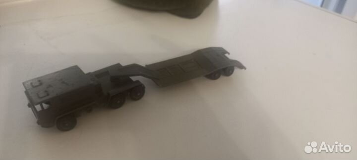 Модель тягача маз с платформой (тпз) СССР