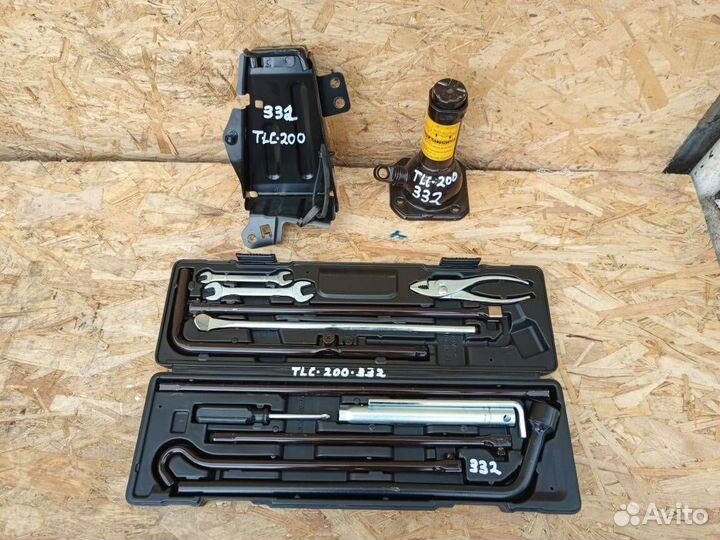 Домкрат Toyota Land Cruiser 200 бутылочный с инстр