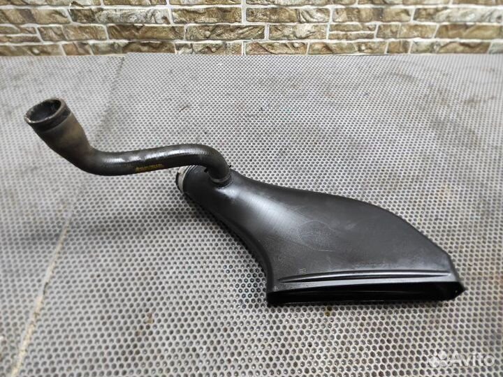 Воздухозаборник передний правый Mercedes-Benz