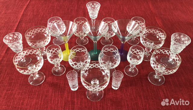 Бокалы, рюмки хрустальные