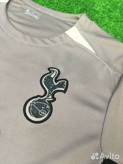 Футбольная форма Tottenham 23/24 away