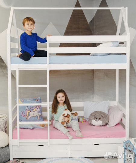 Двухъярусная кроватка-Домик