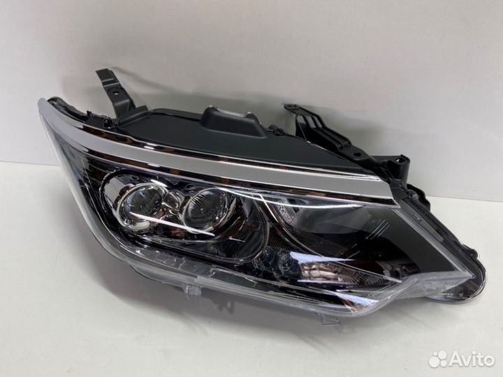 Фара двухлинзовая передняя правая Toyota Camry