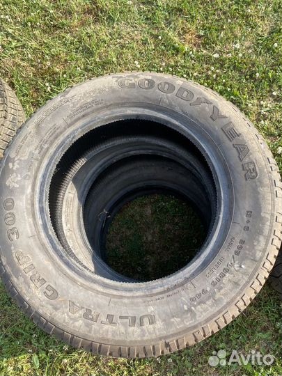 Goodyear Ultra Grip 300 205/65 R15