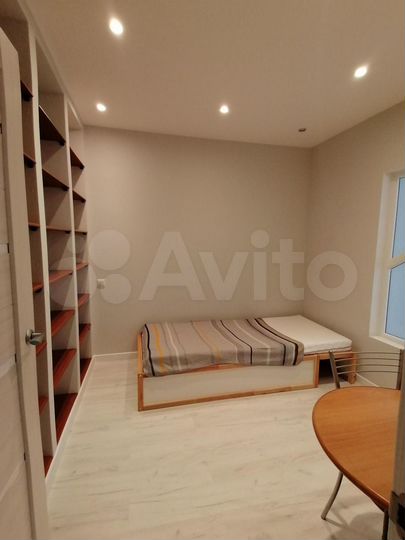 3-к. квартира, 122 м², 4/10 эт.