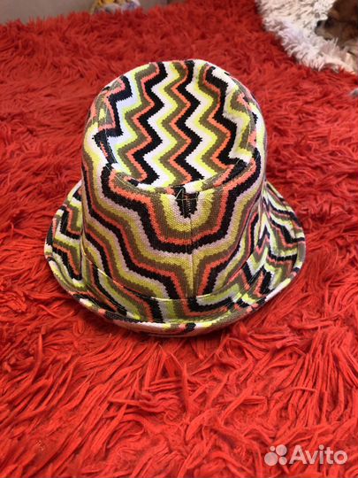 Шляпа новая