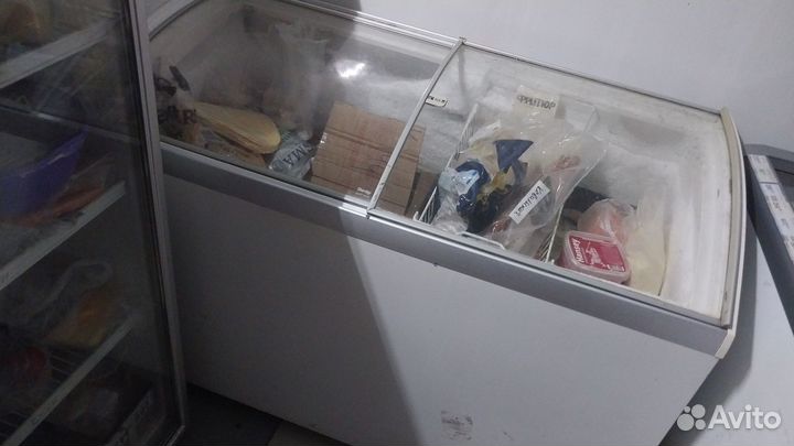 Продам холодильные витрины и морозилки