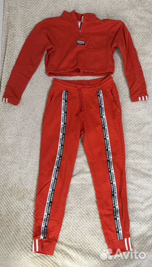 Спортивный костюм adidas