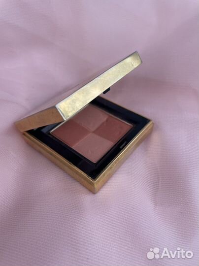 Румяна Yves Saint Laurent