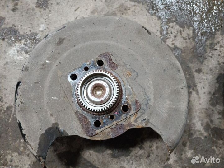 Ступица задняя с кожухом LR solaris 1