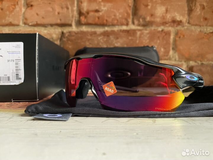 Oakley Radar EV Path (линза Prizm Road)