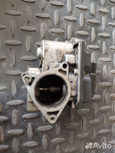 Клапан рециркуляции газов EGR Volkswagen Passat B6