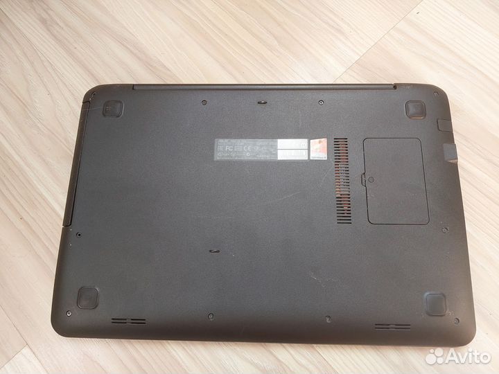 Ноутбук asus X555L