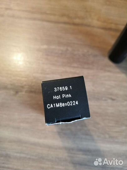 Губная помада новая