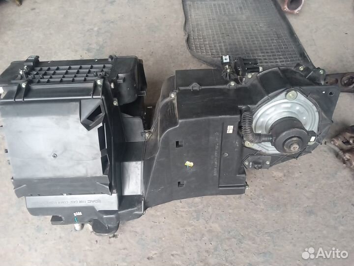 Корпус печки моторчик радиатор печки Шевроле Ланос