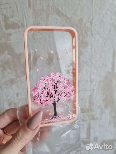 Чехлы и стекла на телефон. Разные