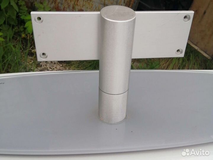 Подставка под телевизор grundig