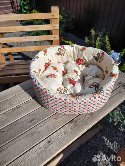 Лежанка для маленьких собак