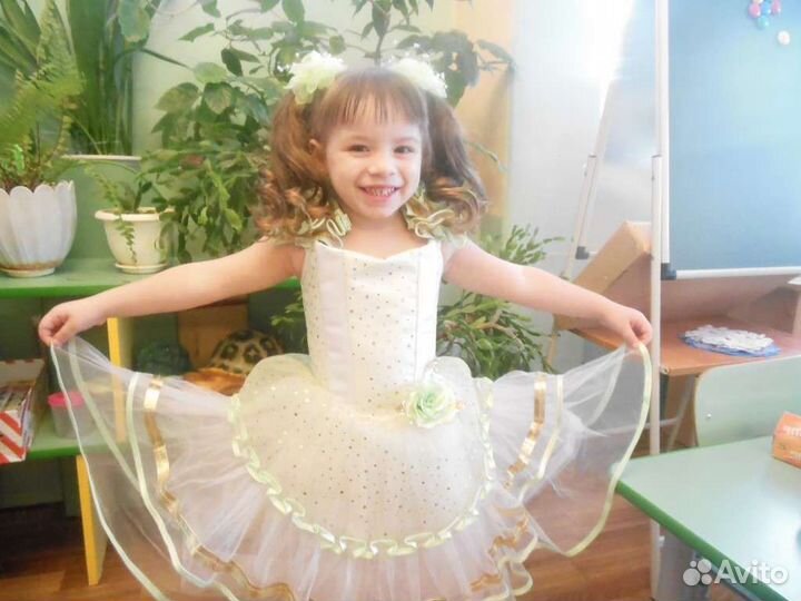 Продам нарядное платье