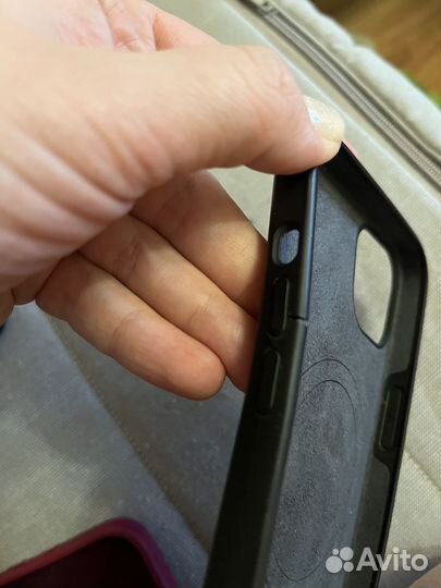 Чехлы на iPhone 13