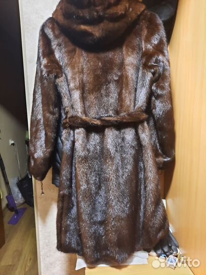 Продам норковую шубу